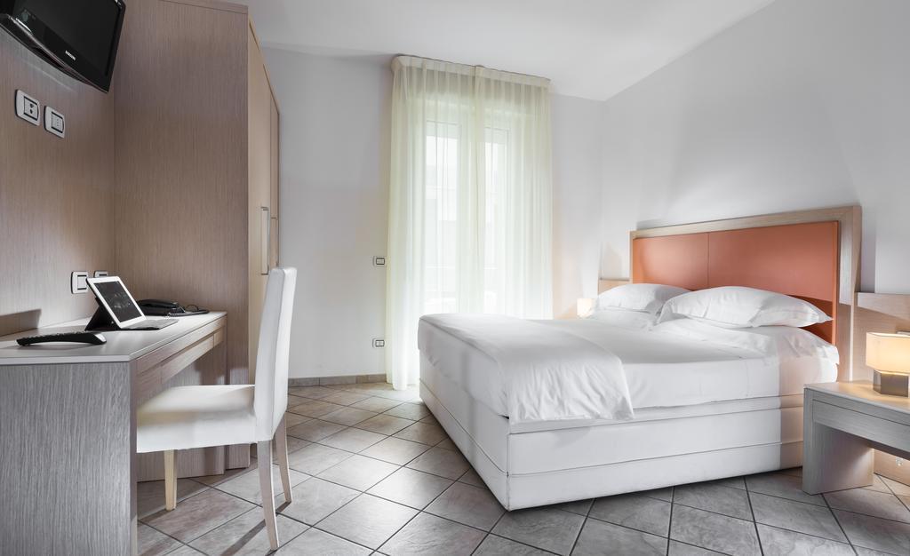 Milano Family Suite Беллария-Иджеа-Марина Экстерьер фото
